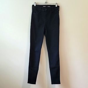 Black Old Navy super skinny jeans size 0